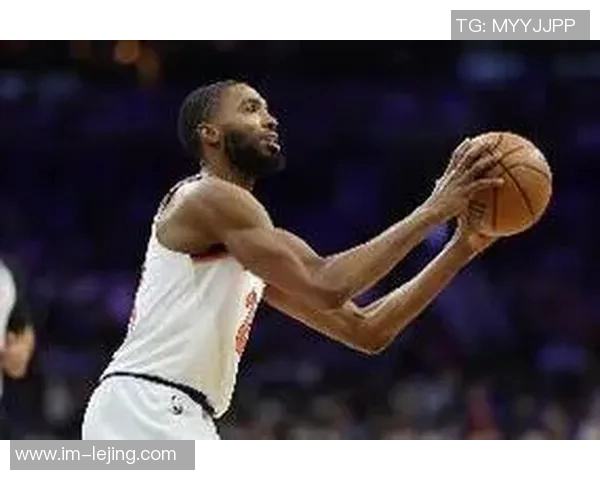 高效表现锡安上半场火力全开19分3板5助3断助球队掌控局势 高效表现锡安上半场火力全开19分3板5助3断助球队掌控局势